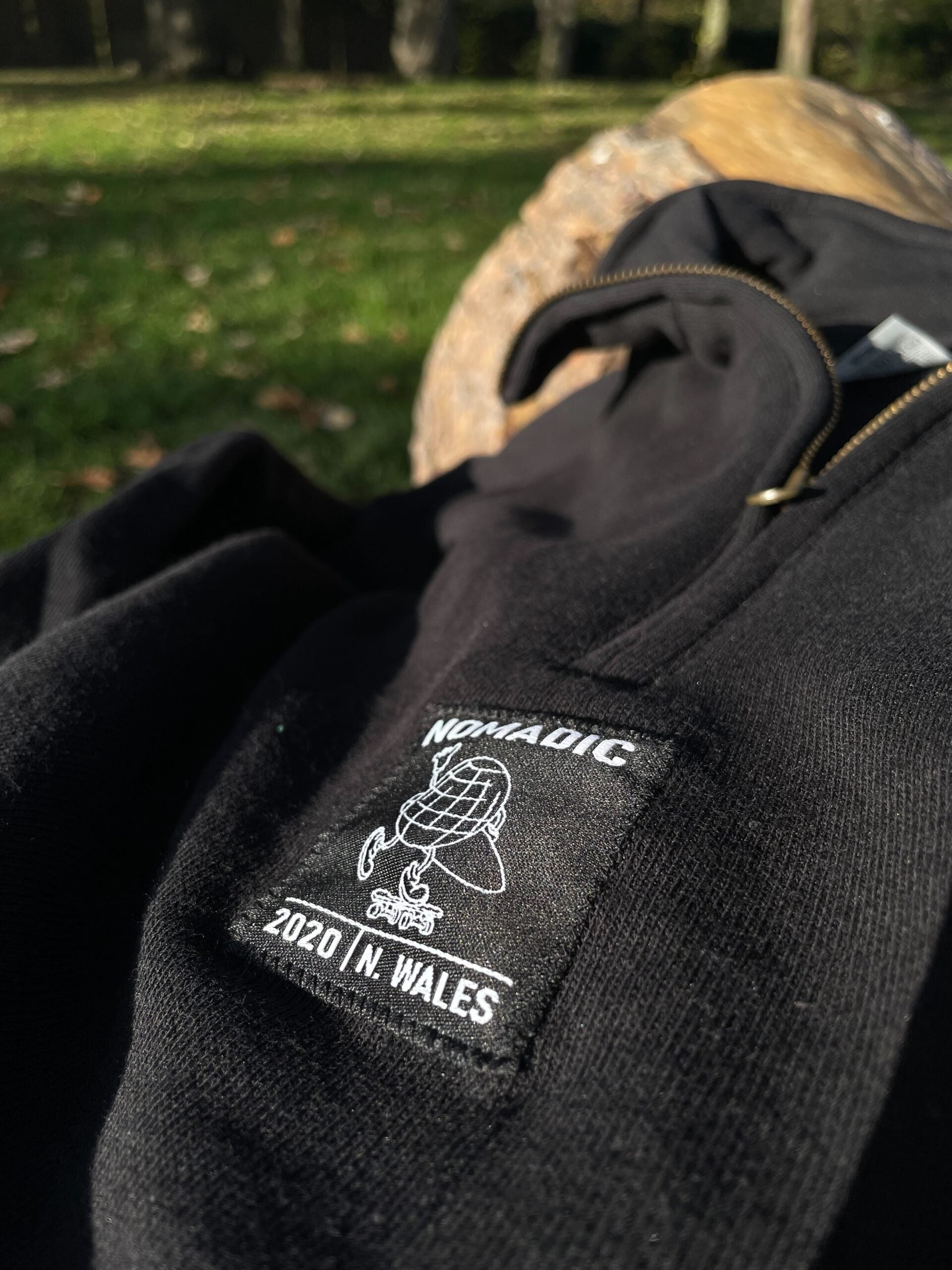 Essentials 1/4 Zip