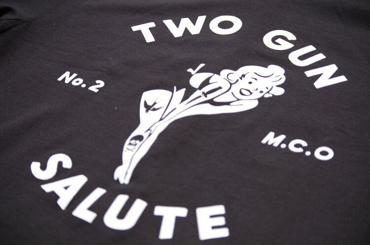 Two Gun Salute Pin UP Girl T-shirt Black