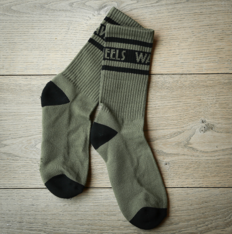 Wheels and Waves Apolalyps socks