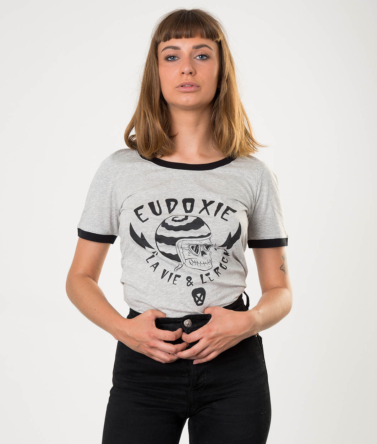 Eudoxie Grey Flor Tee