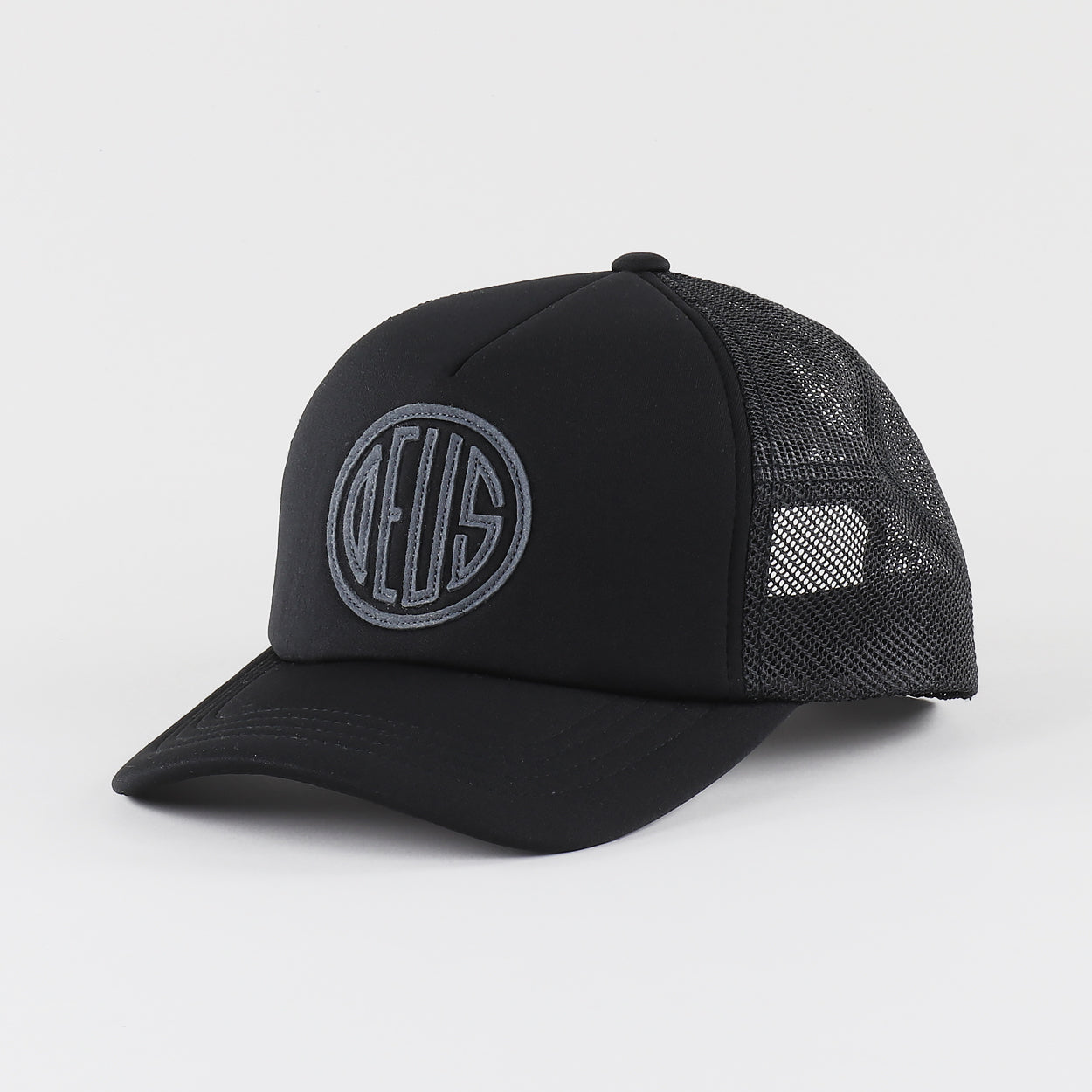 Deus Pill Trucker Cap black