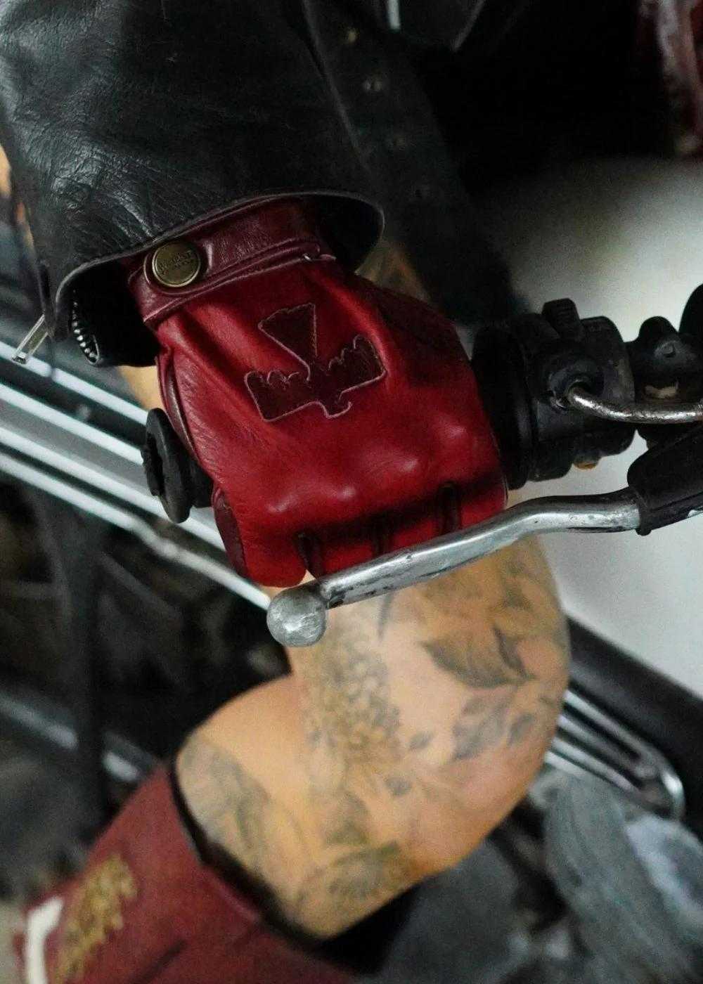 Wildust Sisters - Sunclaw red leather motorbike gloves