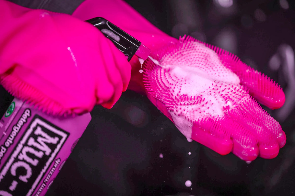 MUC-OFF Deep Scrubber Gloves
